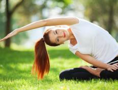 高芙复出首秀出彩，新疆男篮主场大胜俄克拉荷马城雷霆，豪取40连胜